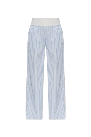 Spodnie ze wzorem w pasy