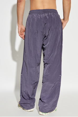 ADIDAS Originals Pantalones de material técnico