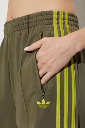 ADIDAS Originals Pantalones de chándal con perneras anchas