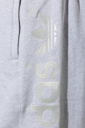 ADIDAS Originals Pantalones de chándal con puños en los bajos