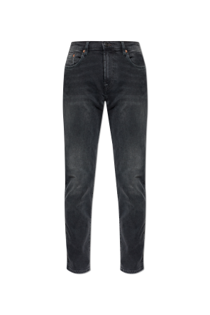 Tapered jeans