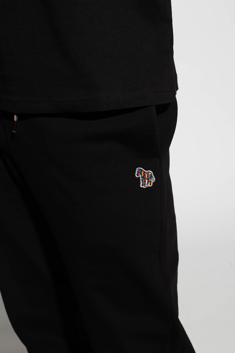 Nike Sportswear Trend Sneaker Pants Wersace Shorts Złota Elastyczna Talia z Greca One Back Pocket Ovel Druku