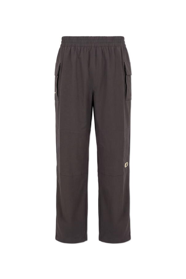 Cargo sweatpants with pockets od New Balance