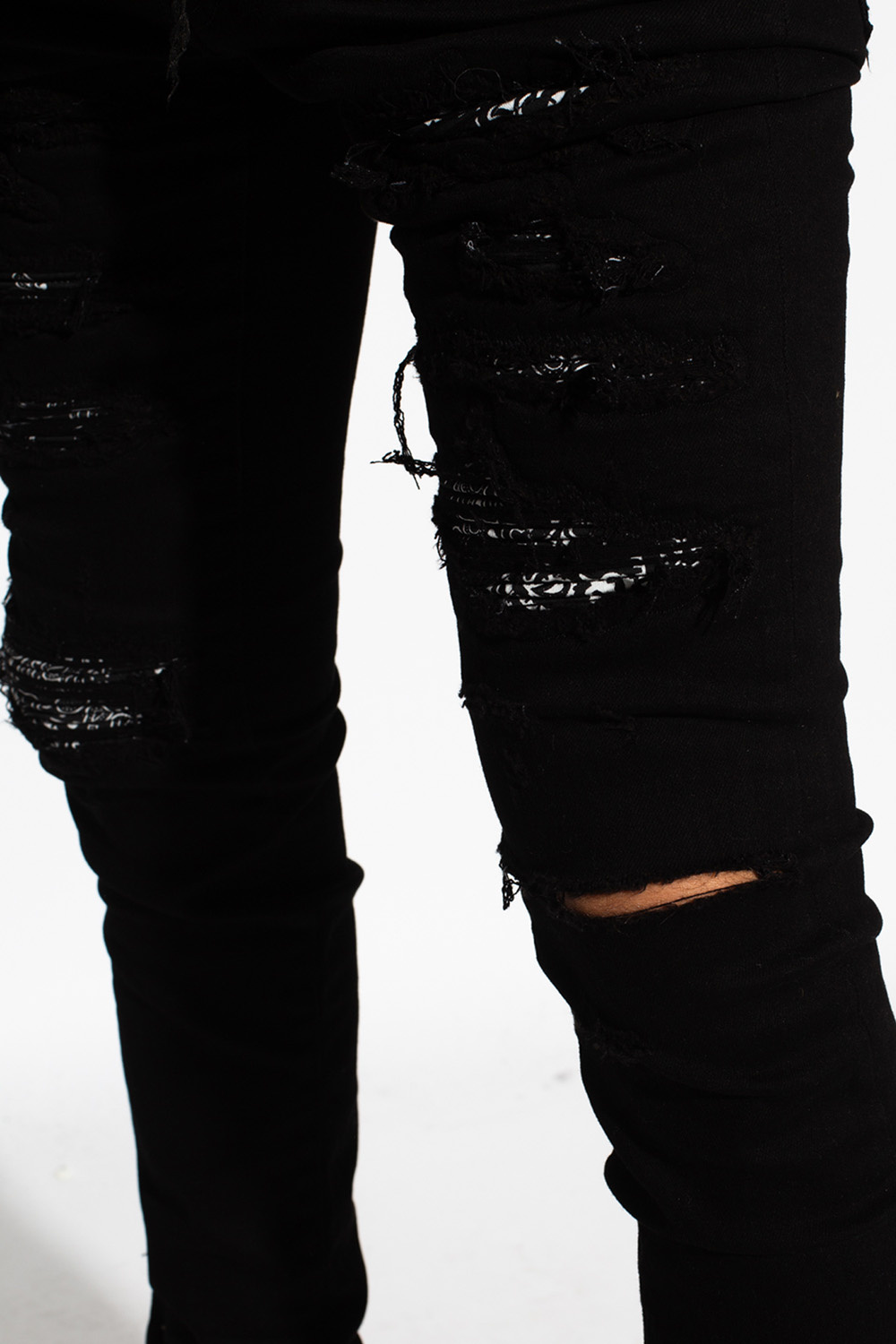 Amiri Distressed jeans