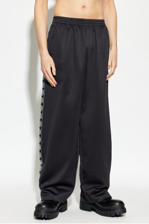 VETEMENTS Sweatpants with logo