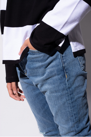 Jeans-Shorts mit Farbklecks-Print  Distressed jeans
