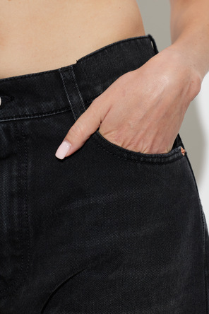 VETEMENTS Jeans de corte ligeiramente curvado