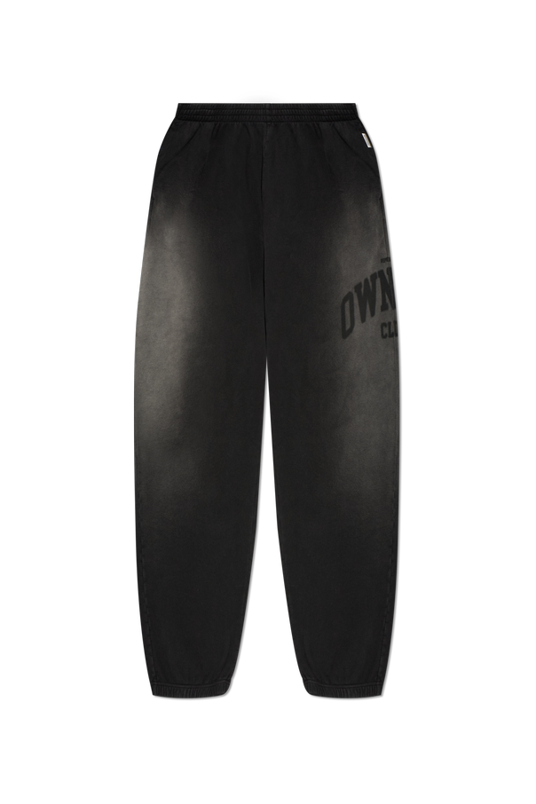 Sweatpants with cuffed legs od Represent