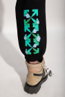 Off-White Make sure your workout stays hot and spicy in the ® Elite Leopard Print Panel Leggings