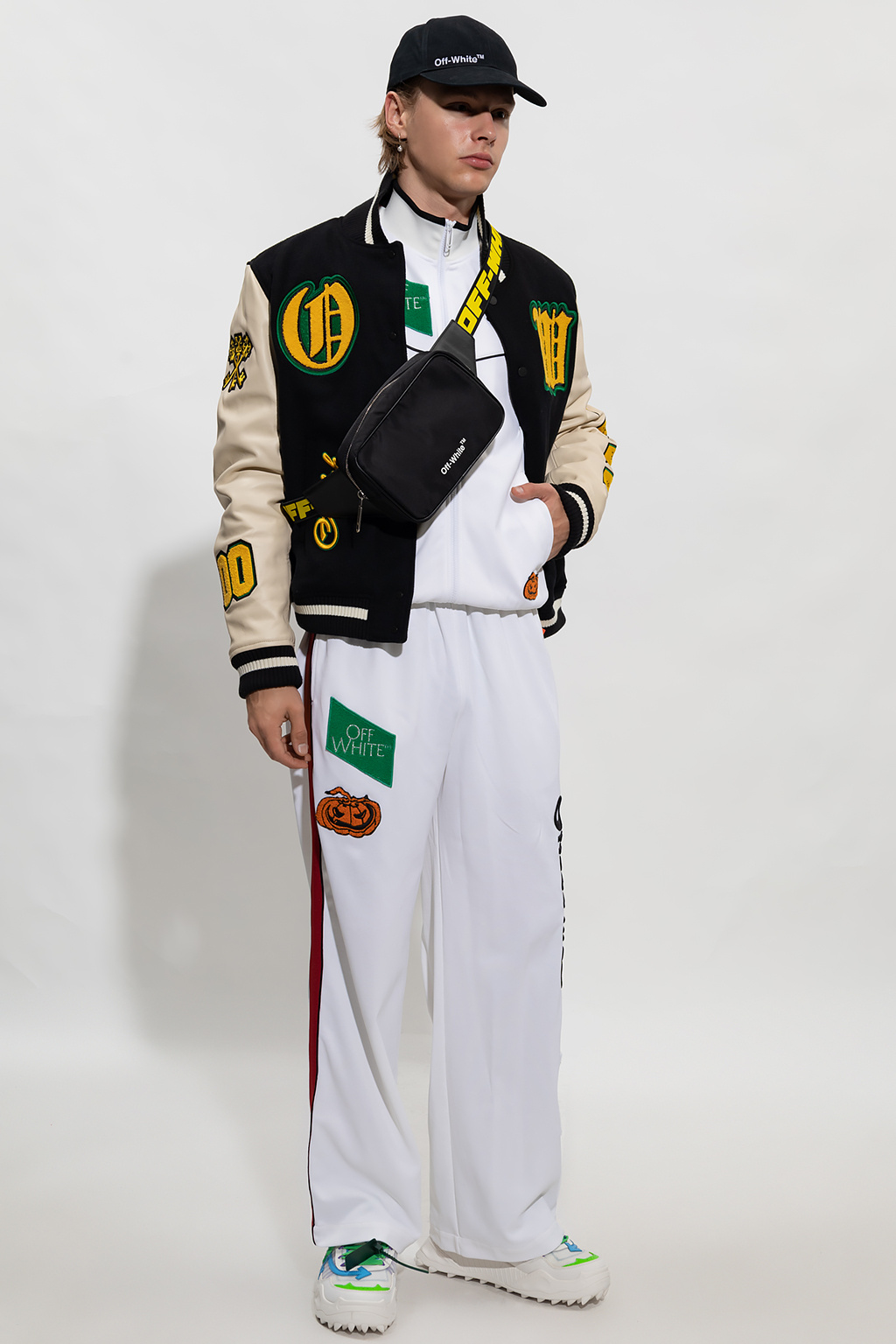 Off-White Sweatpants with logo | Men's Clothing | Vitkac