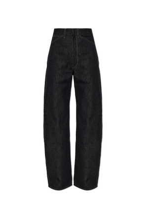 High-waisted jeans