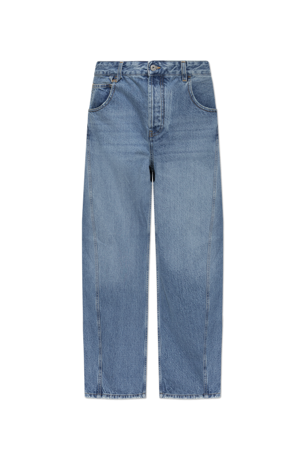 High-waisted jeans od Jacquemus