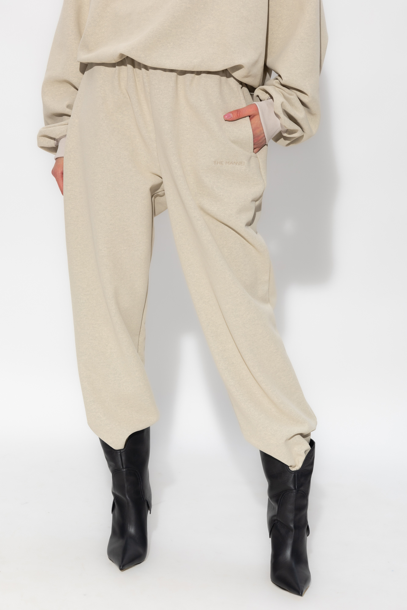 The Mannei ‘Bushra’ sweatpants