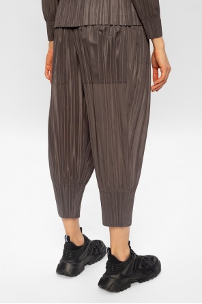 striped fitted shorts Pleated trousers