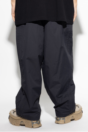 VETEMENTS Trousers with logo