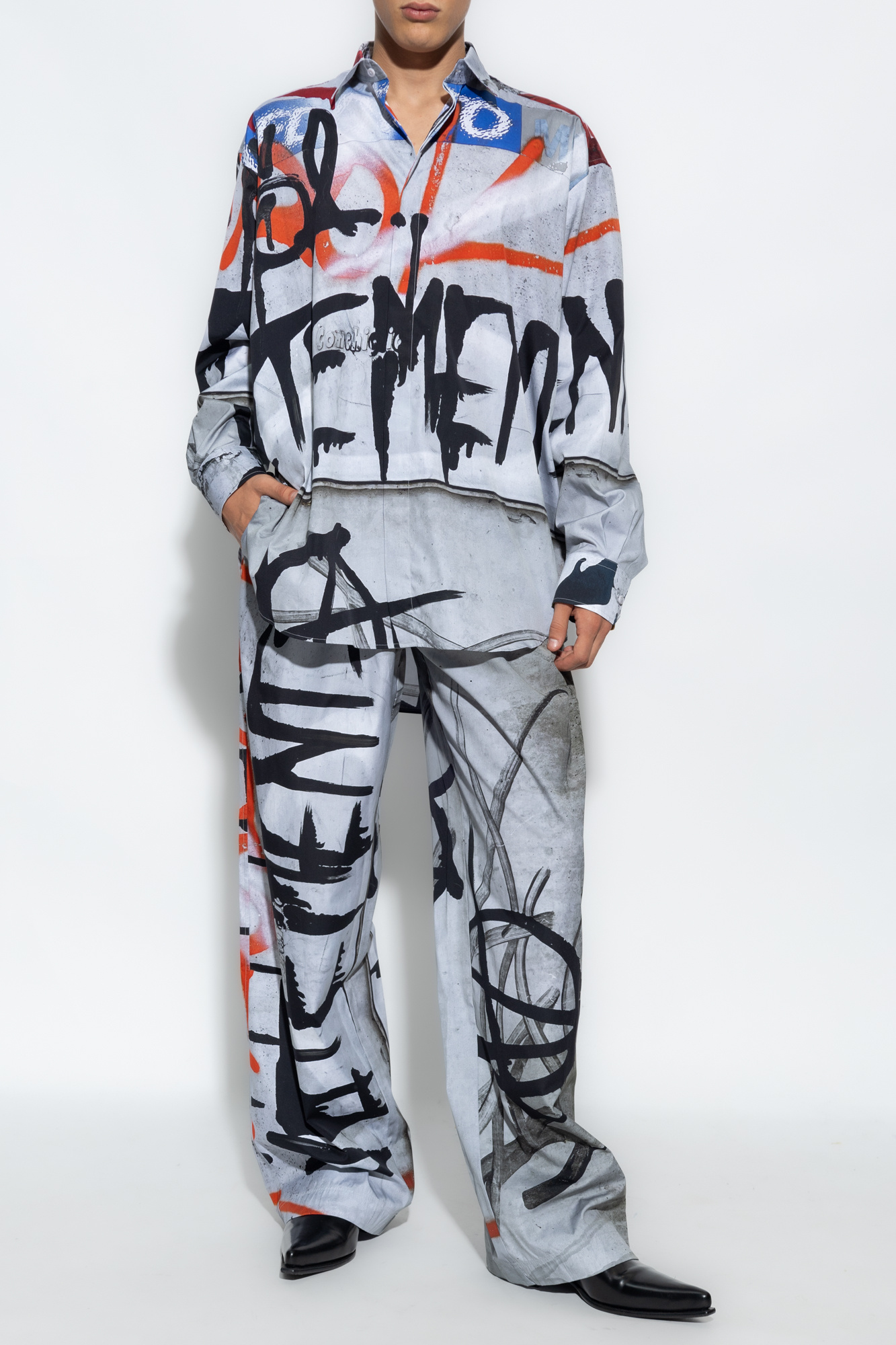 VETEMENTS Patterned trousers