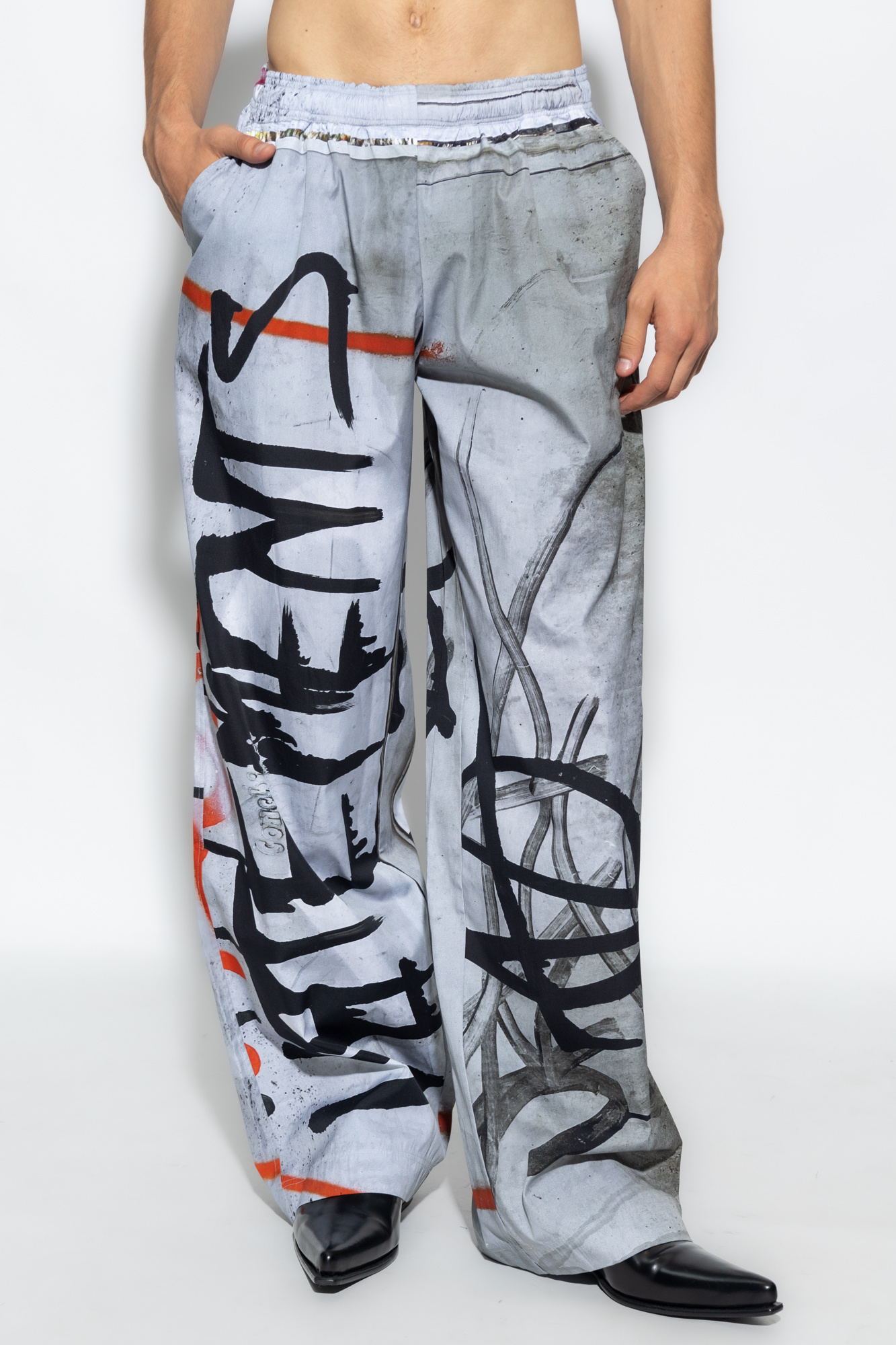 VETEMENTS Patterned trousers