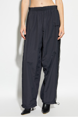 VETEMENTS Pantalones terminados con bajo ajustable