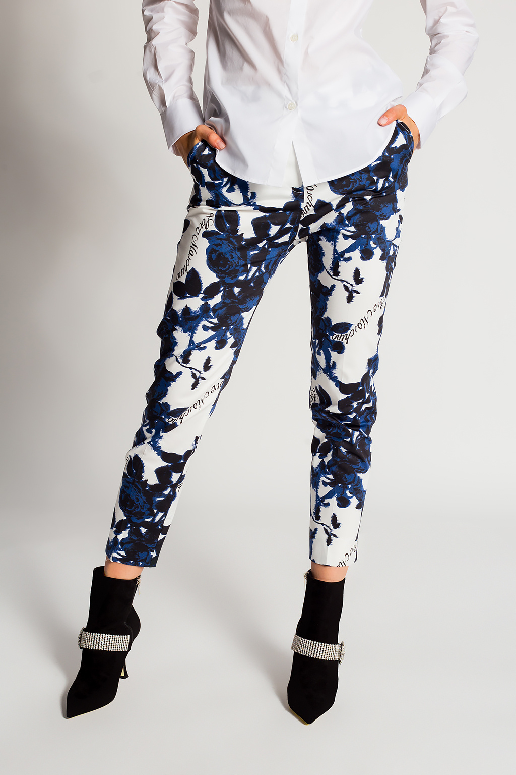 Love Moschino Buttons-motif pleat-front trousers