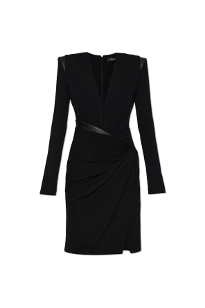 Vestido con drapeado decorativo