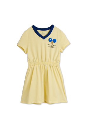 Vestido con escote en pico