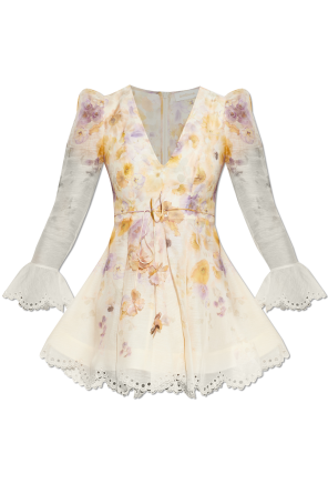 Sukienka z motywem kwiatowym