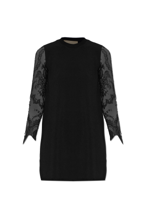 Vestido con mangas de encaje