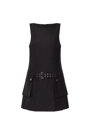 Vestido con cinturón decorativo