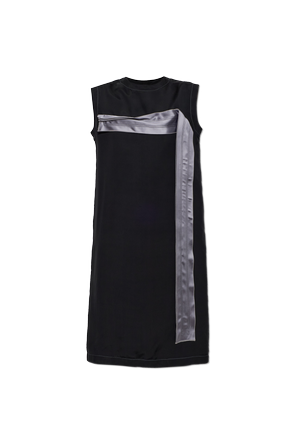 Sleeveless dress