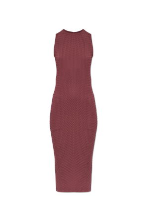 Sleeveless pleated dress od Issey Miyake