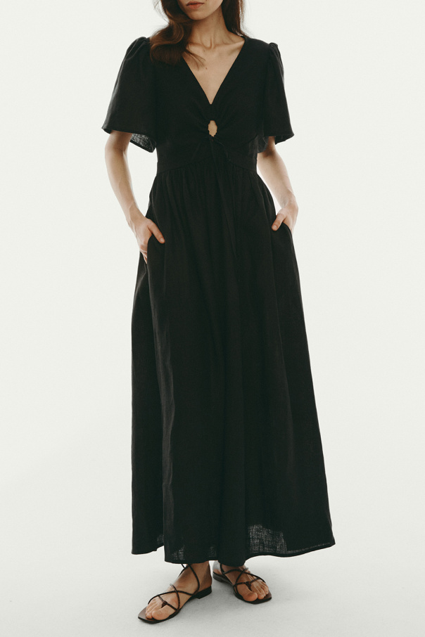 with a maxi dress for a movie night in the evening ‘Talia’ linen dress