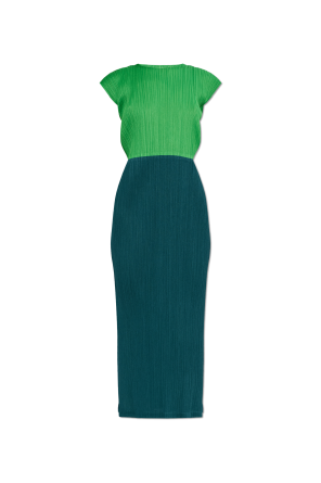 Vestido plisado con aberturas laterales
