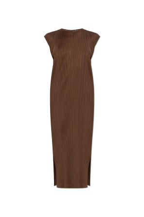 Sleeveless pleated dress