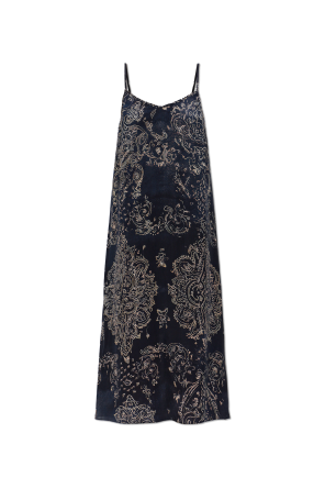 Sleeveless dress