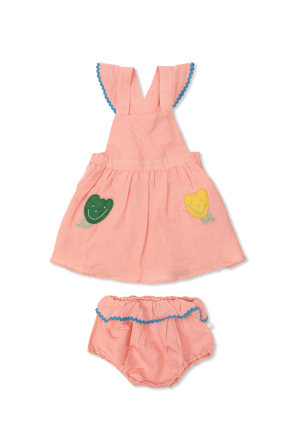 Vestido con parches de colores