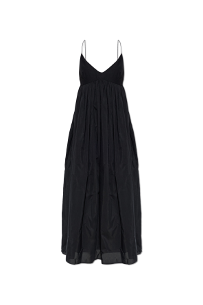 Vestido con hombros descubiertos