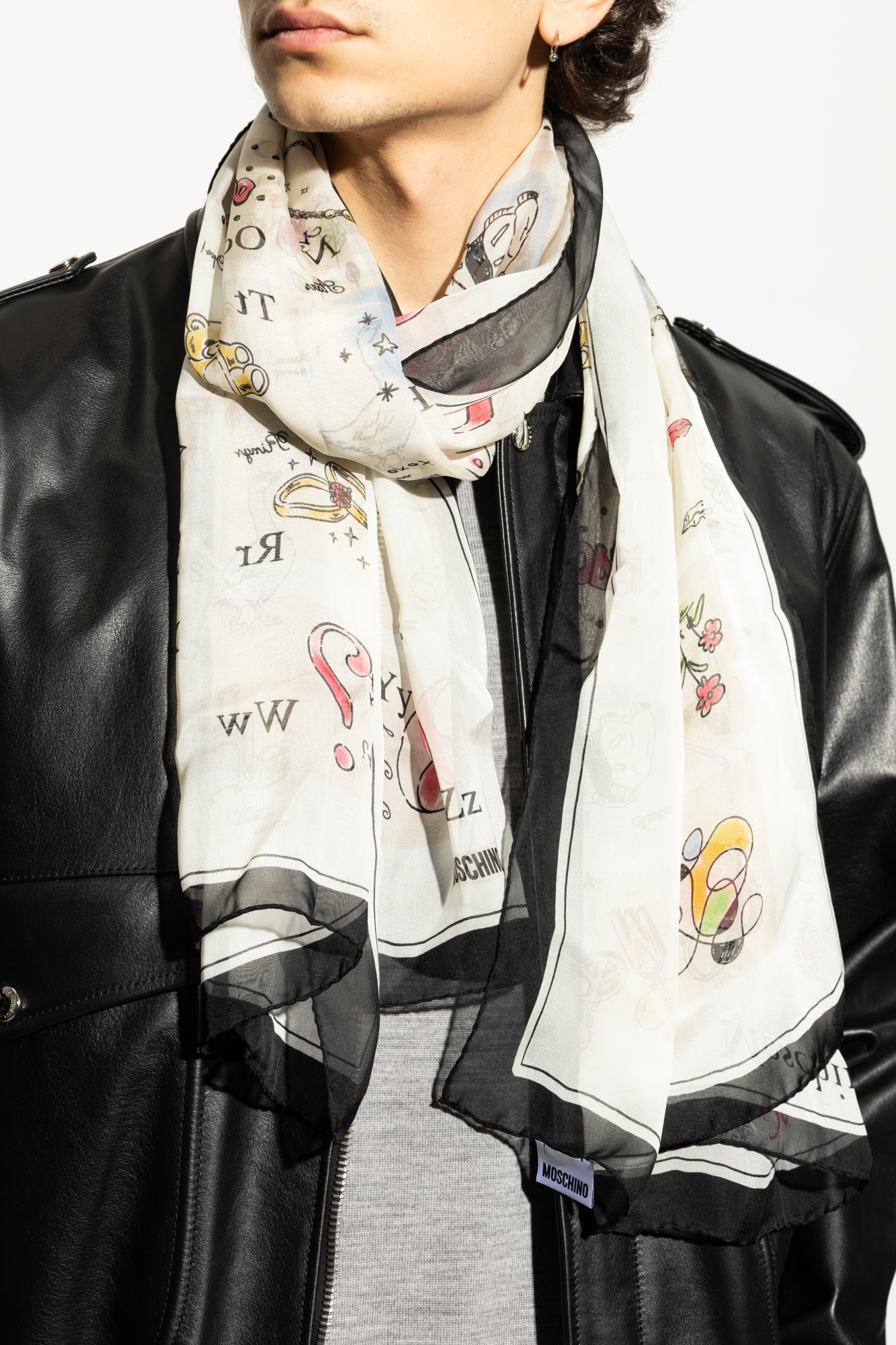 moschino seidenschal