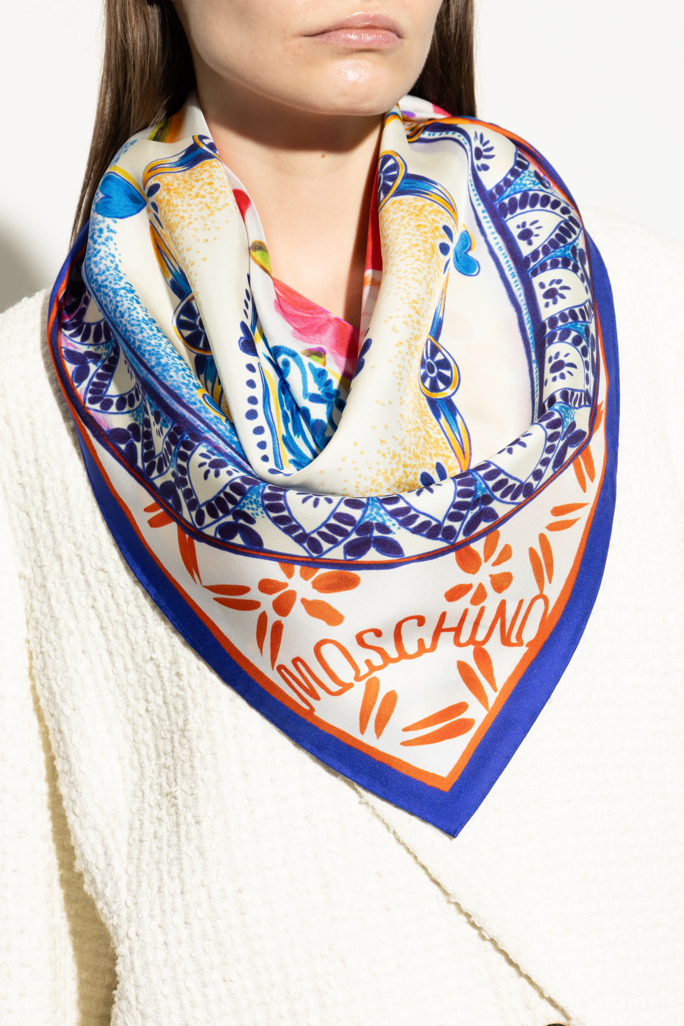 moschino seidenschal