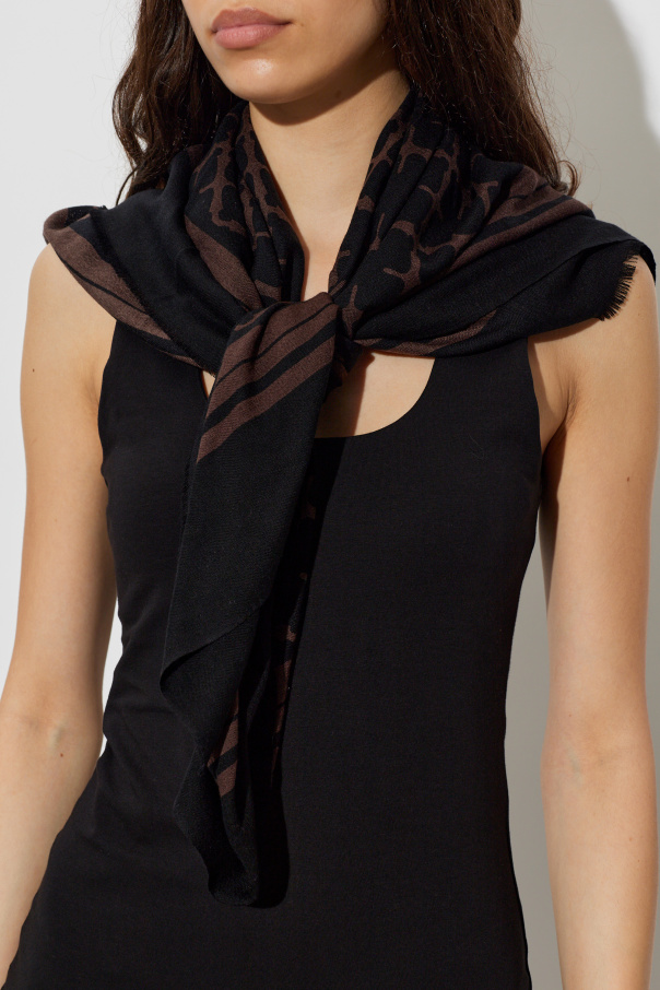 By Malene Birger Chal "Julee"