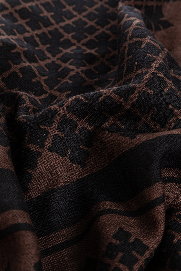 By Malene Birger Chal "Julee"
