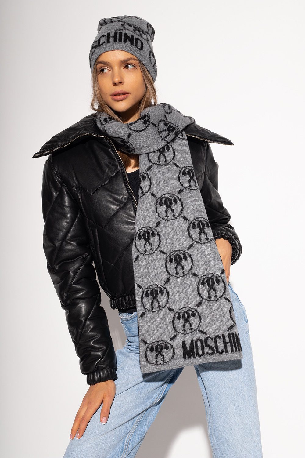 Moschino MOSCHINO SCARF WITH LOGO