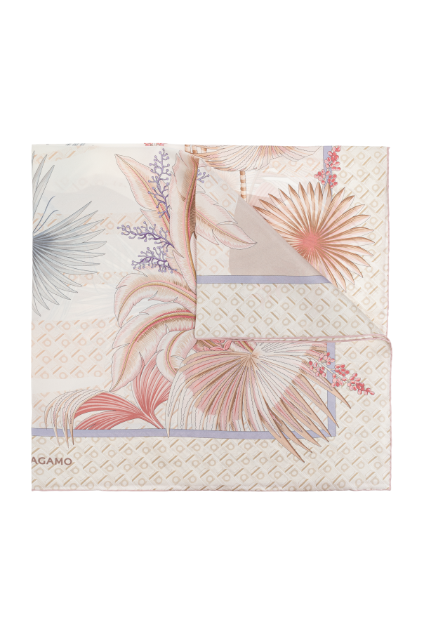 Silk scarf with print od FERRAGAMO