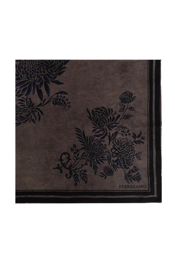 Silk scarf od FERRAGAMO