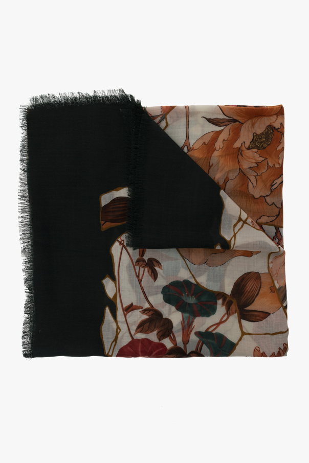 FERRAGAMO Cashmere shawl