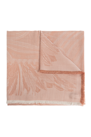 Pañuelo con diseño decorativo