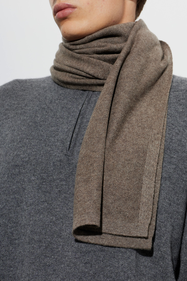 Lisa Yang Cashmere Scarf ‘Viktor’