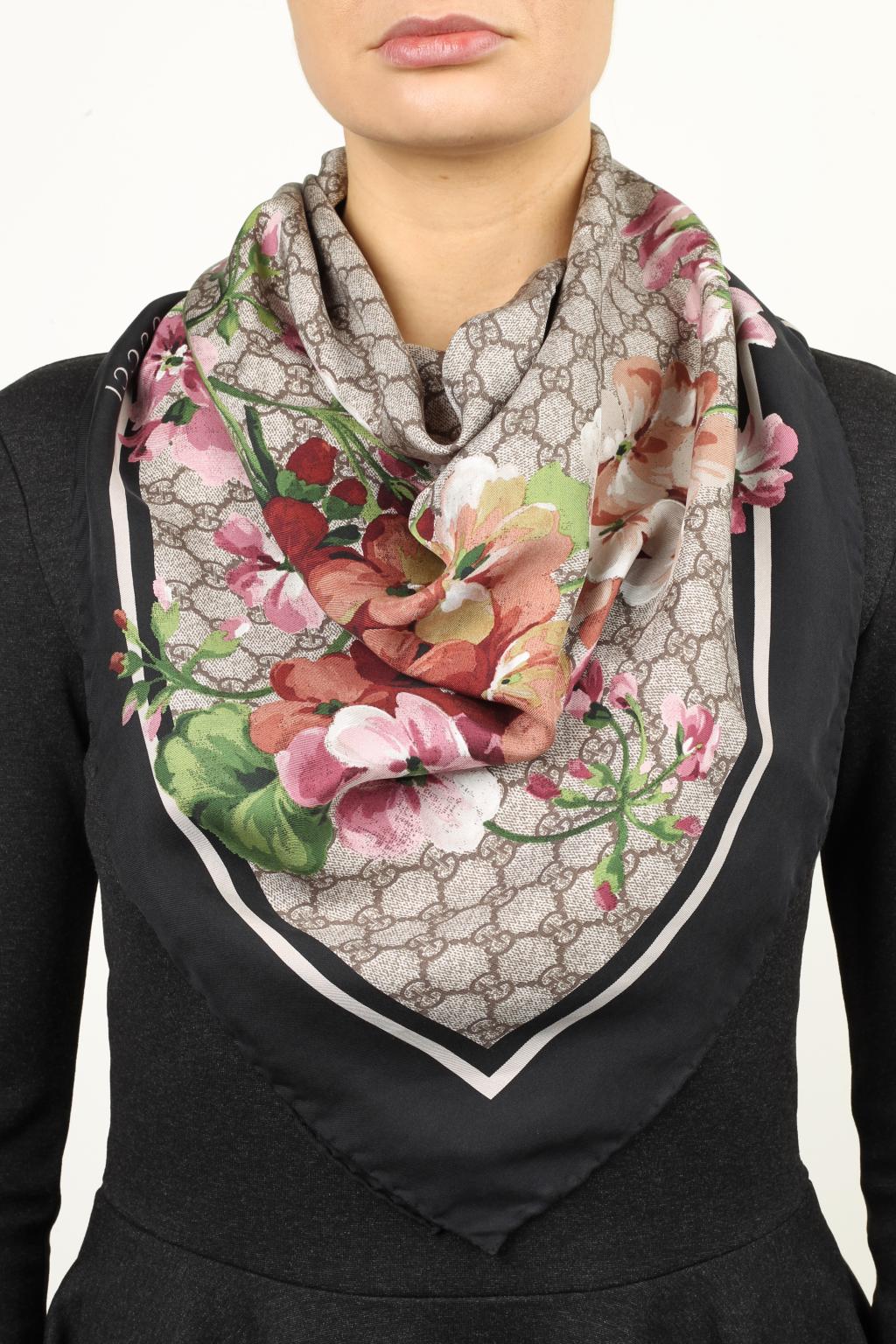 gucci bloom scarf