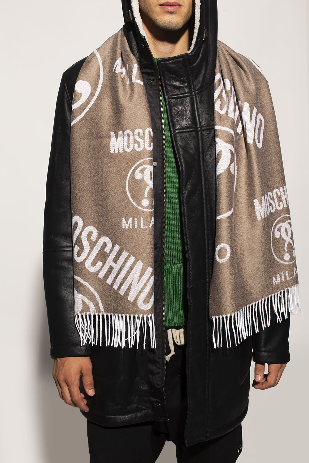 Moschino Reversible scarf with logo