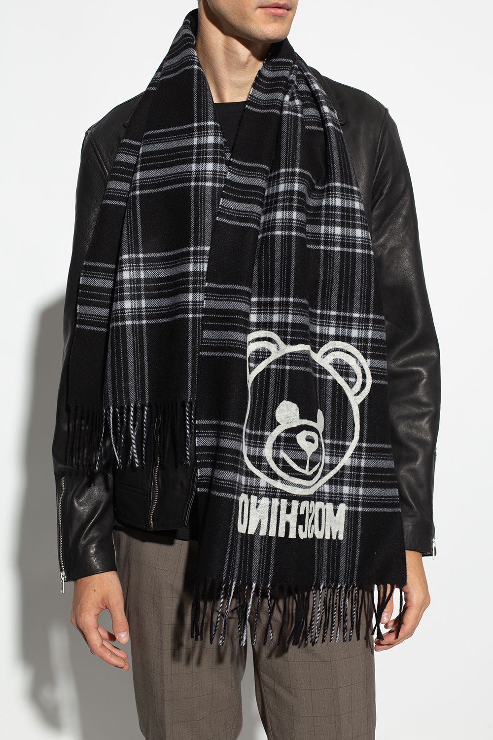 Moschino Wool scarf with hood