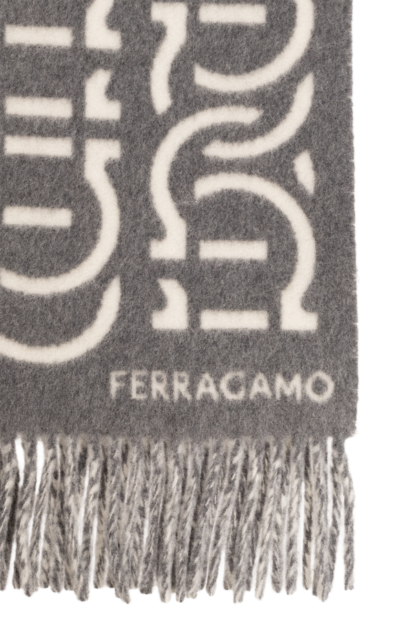 FERRAGAMO Wełniany szal z logo